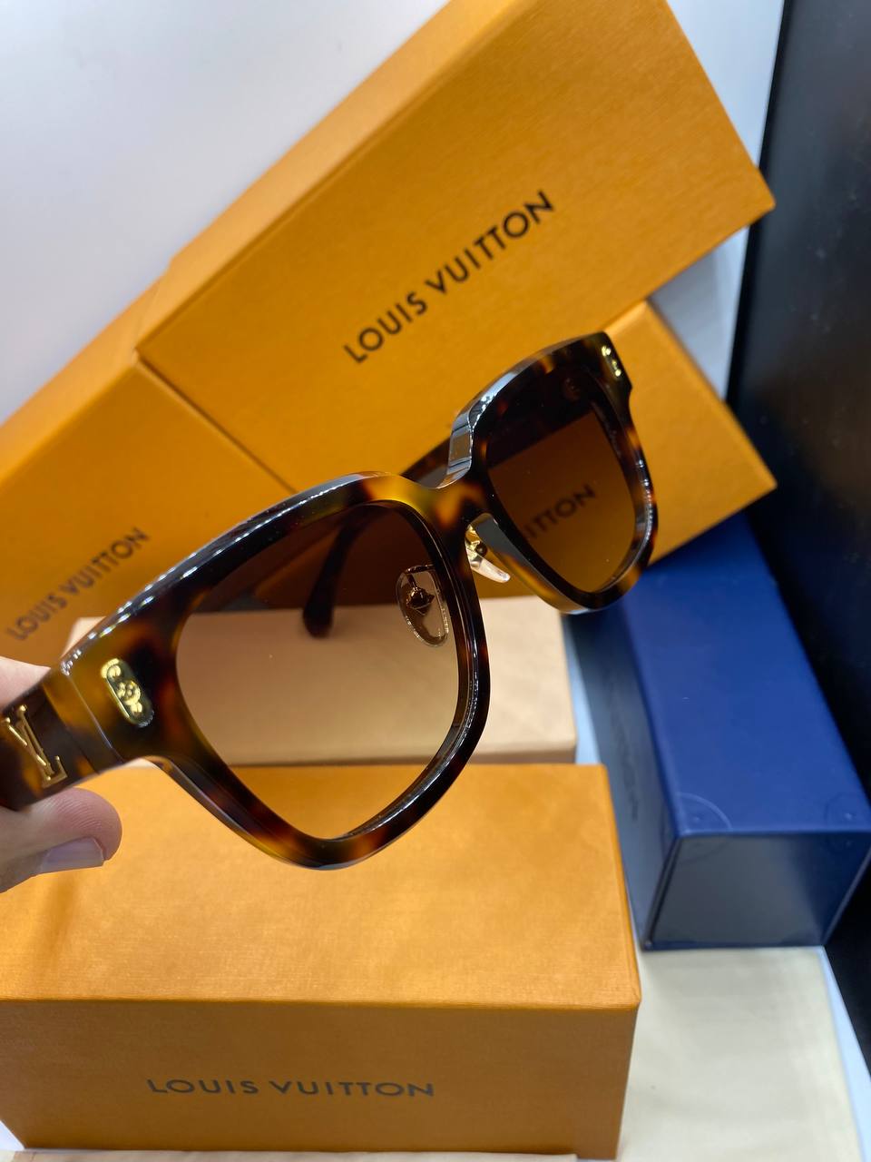 L&V Z2184U New LV Confidence Square Round Sunglasses pour femmes ✨