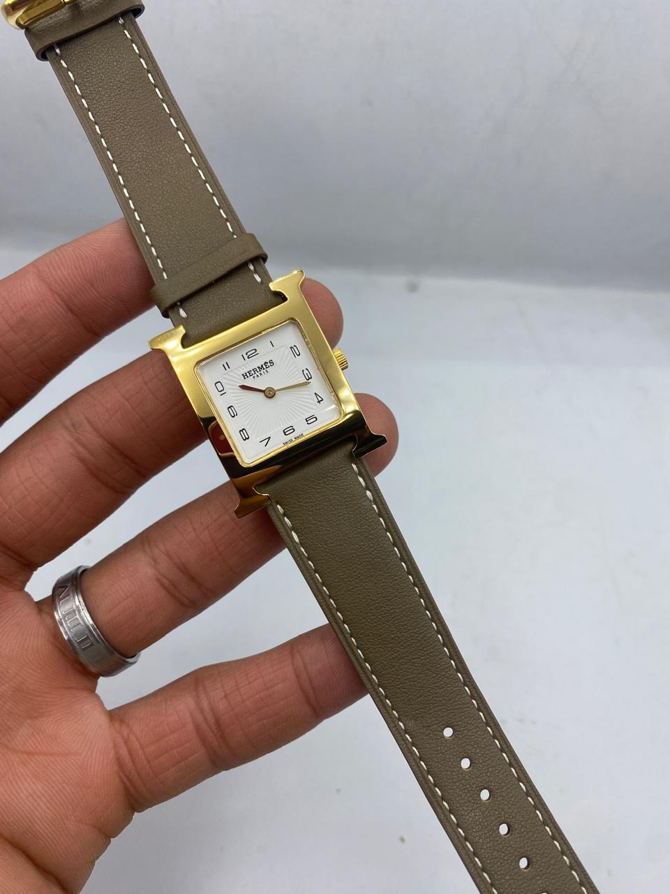 Montre Heure H, Moyen modèle, 30 mm