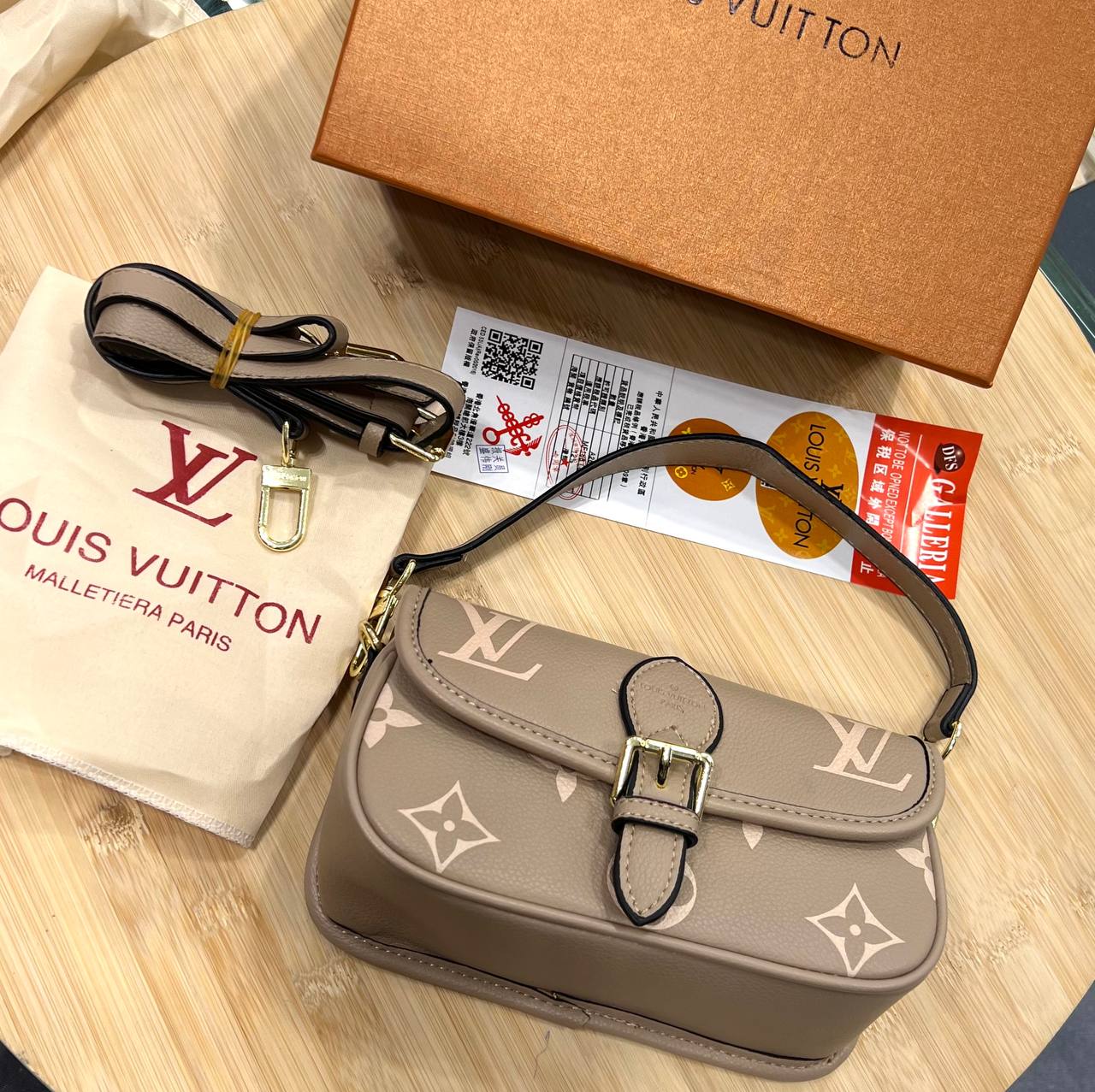 LV Sac Nano Diane