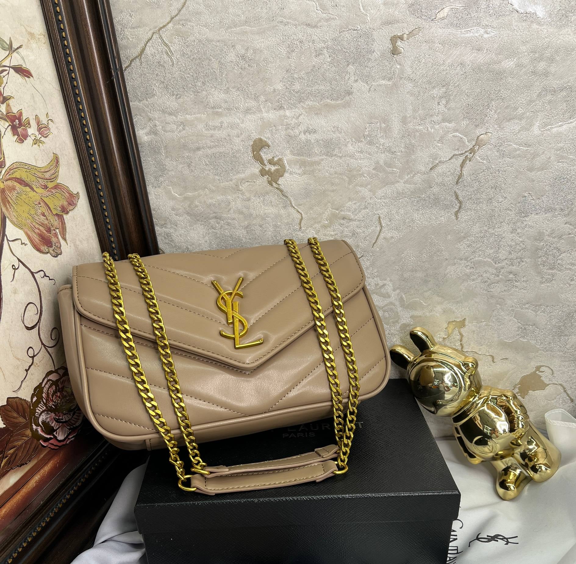 YSL LOULOU SMALL MATELASSÉ
NATURAL TAN