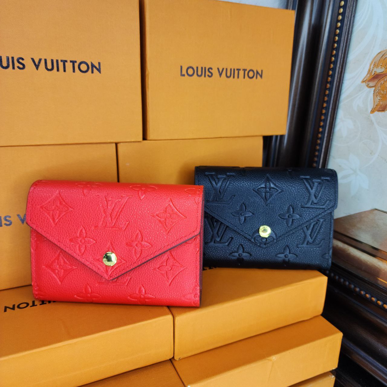 LV Cartera Victorine