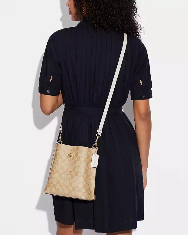 Co@ch Sac Seau Mollie 22 En Toile Exclusive