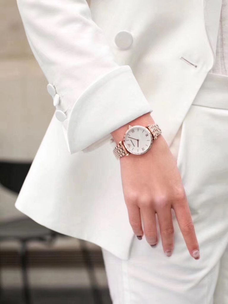 Montre Emporio Armani Pour Femme, AR11294