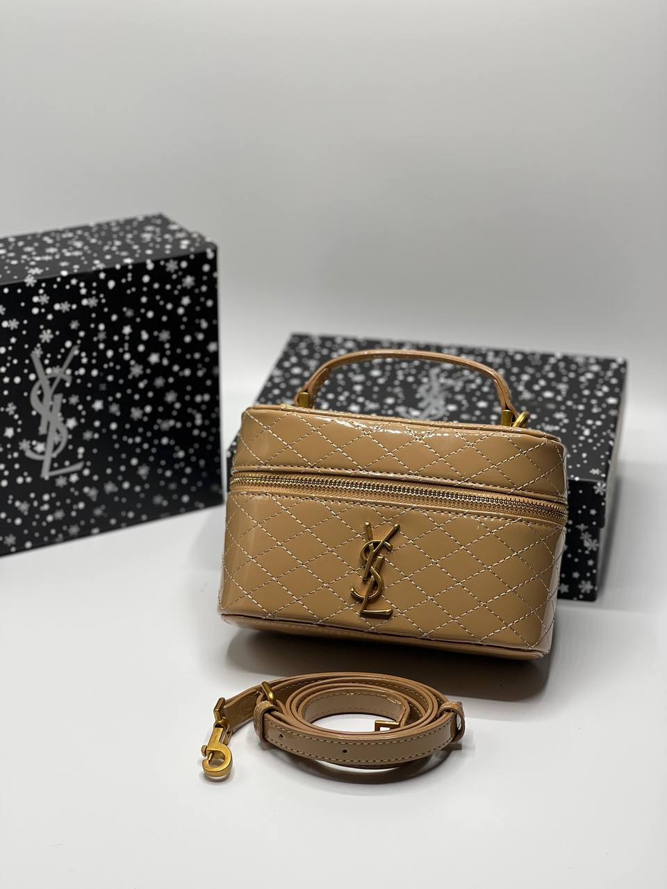 YSL GABY VANITY VERNI
BLACK