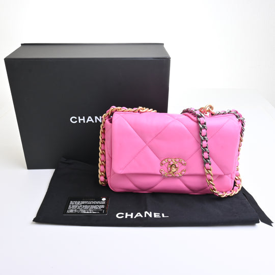CH@NEL
CHANEL 19 bag 31 series shoulder bag AS1160