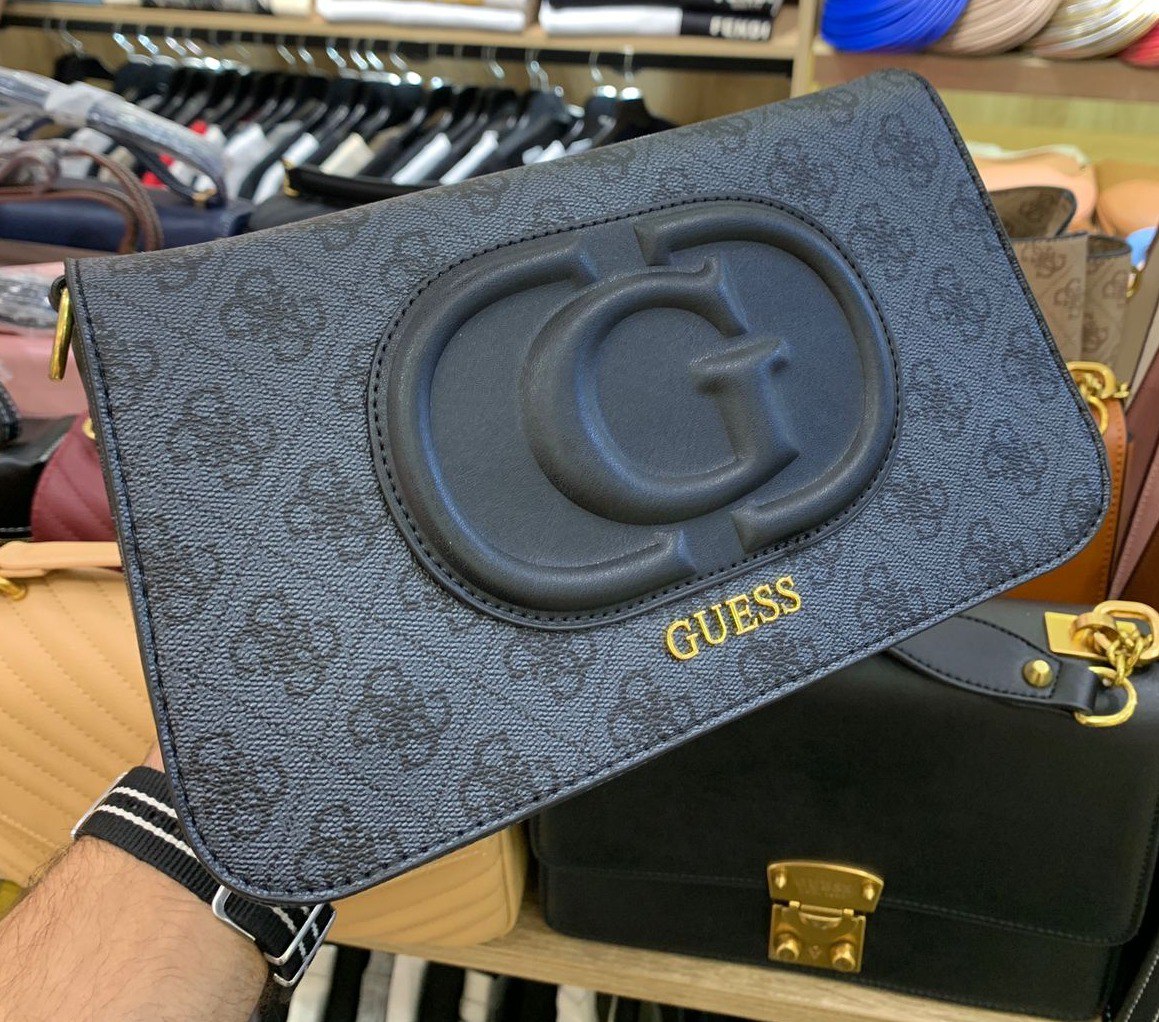 Gûess 
Seconde main
Sac bandoulière - dark grey