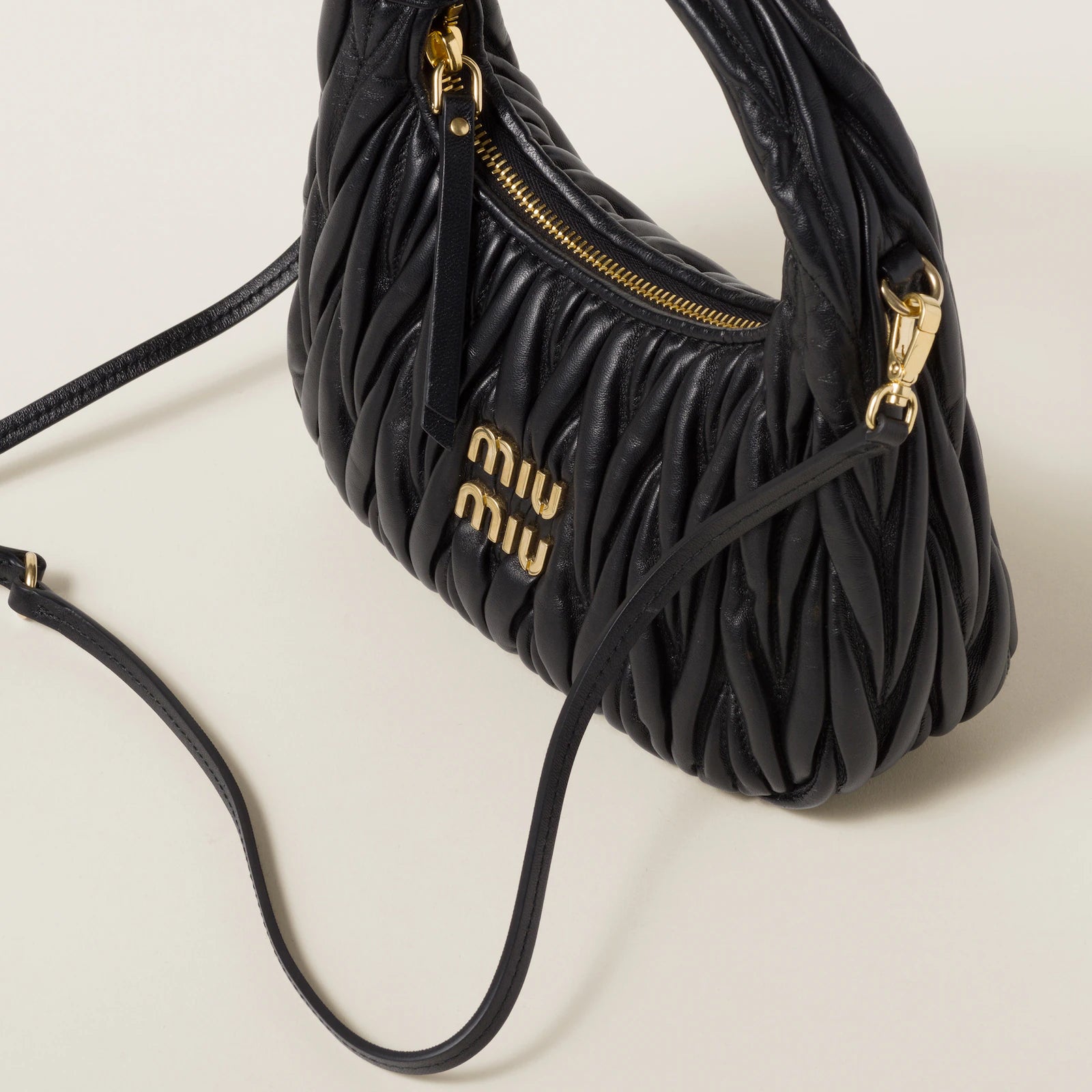 MIÛ MIÜ Sac hobo Wander nappa matelassé