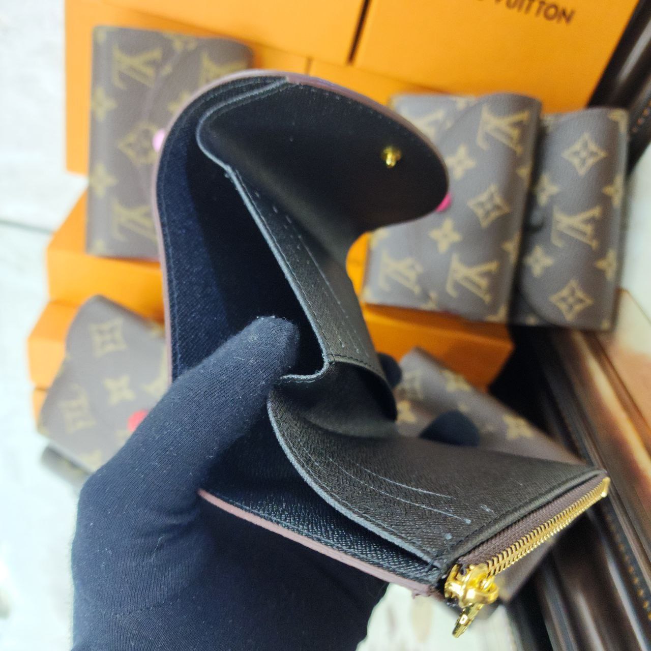 LV Porte-monnaie Rosalie
Marron