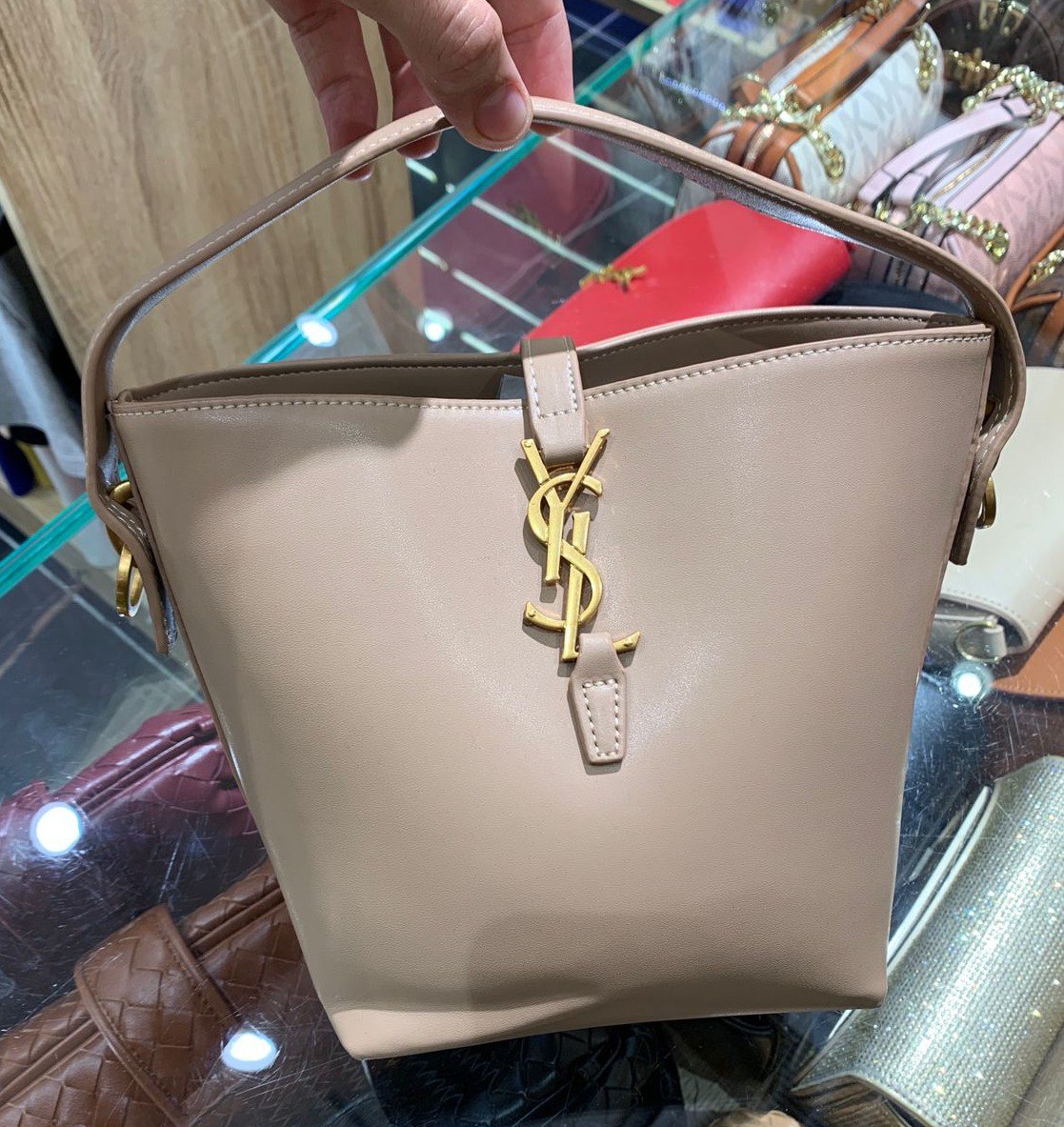 YSL LE 37 SMALL BRILLANT
DARK BEIGE