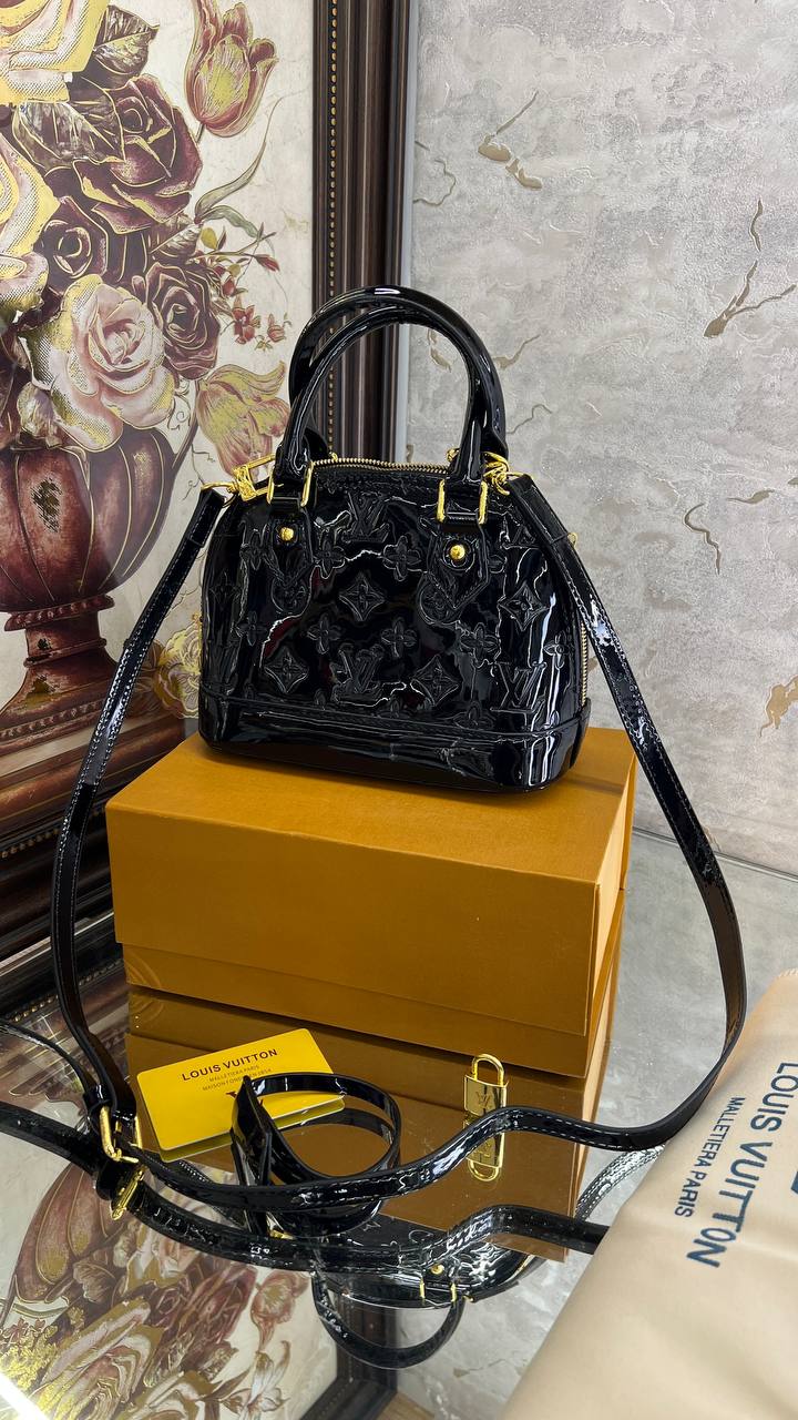 LV 
2017 Monogram Vernis Alma BB satchel