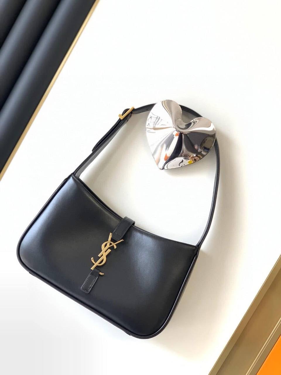 YSL LE 5 À 7 lisse