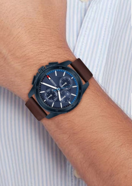 Tommy Hilfiger
Montre analogique multifonctionnelle mince Walker