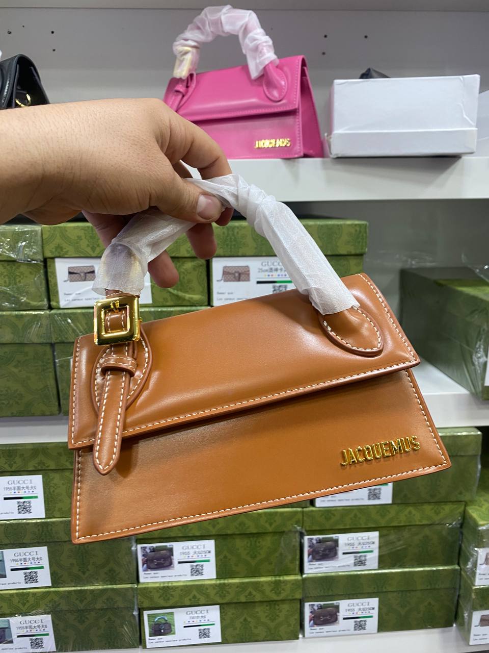 J@CQUÊMUS LE CHIQUITO LONG BOUCLE BAG LIGHT BROWN