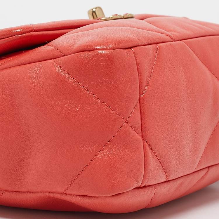 Ch@nel Sac à rabat matelassé orange Chanel 19