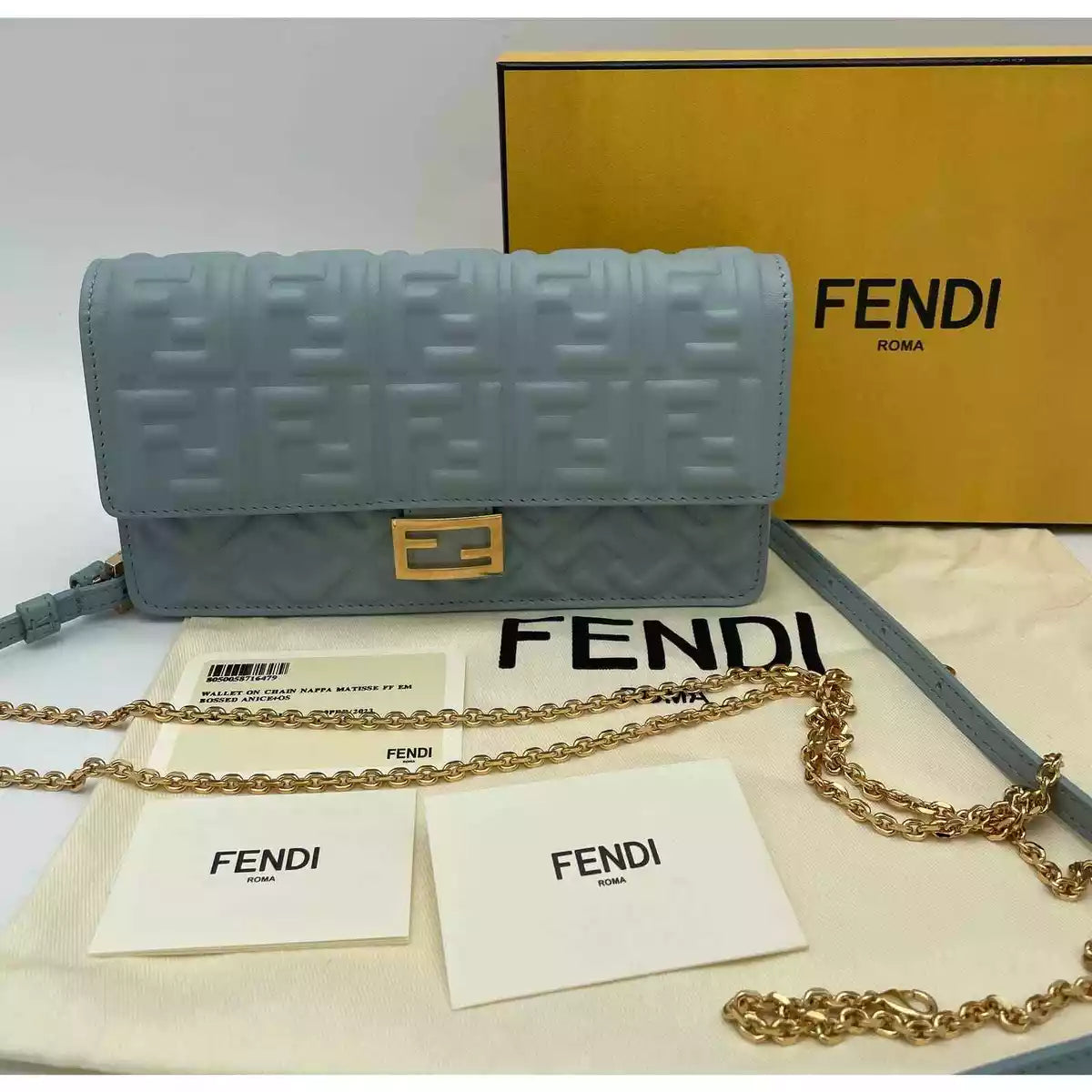 FÊNDÎ
portefeuille FF Baguette à bride en chaîne