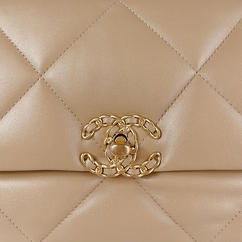 Ch@nel
Sac à main Chanel 19 
Camel