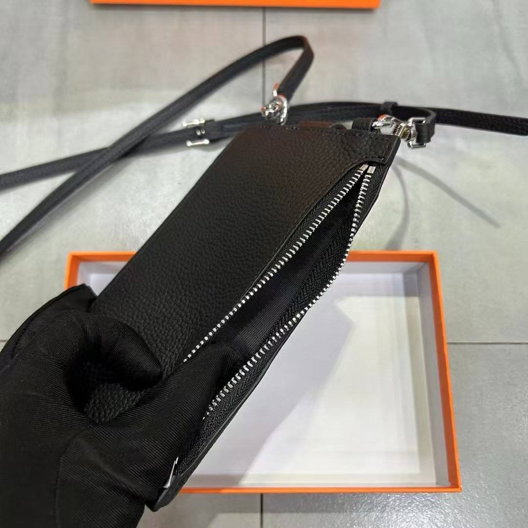 Mini H avec bandoulière