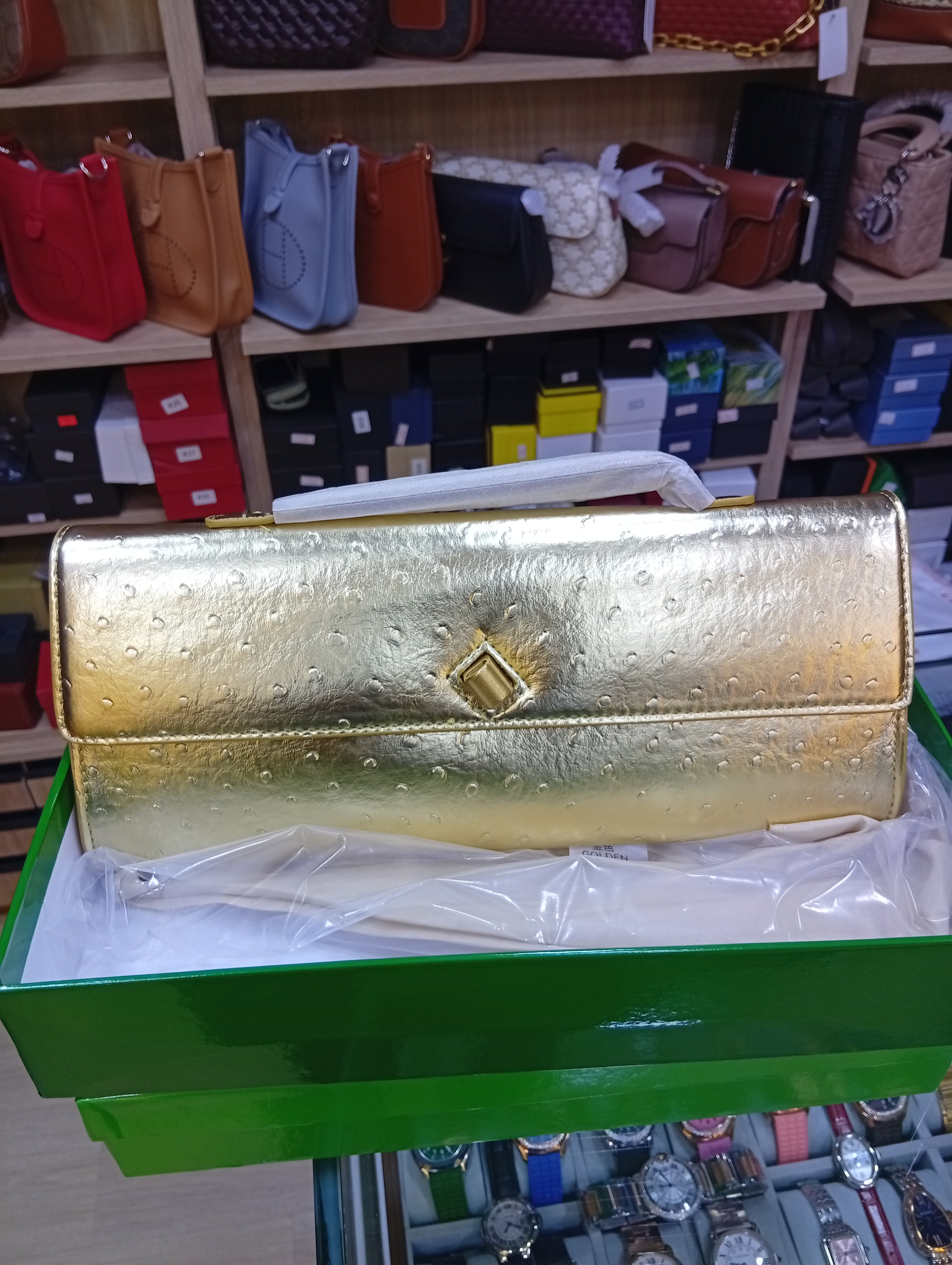 Bôttegã Vênetâ Allez Clutch