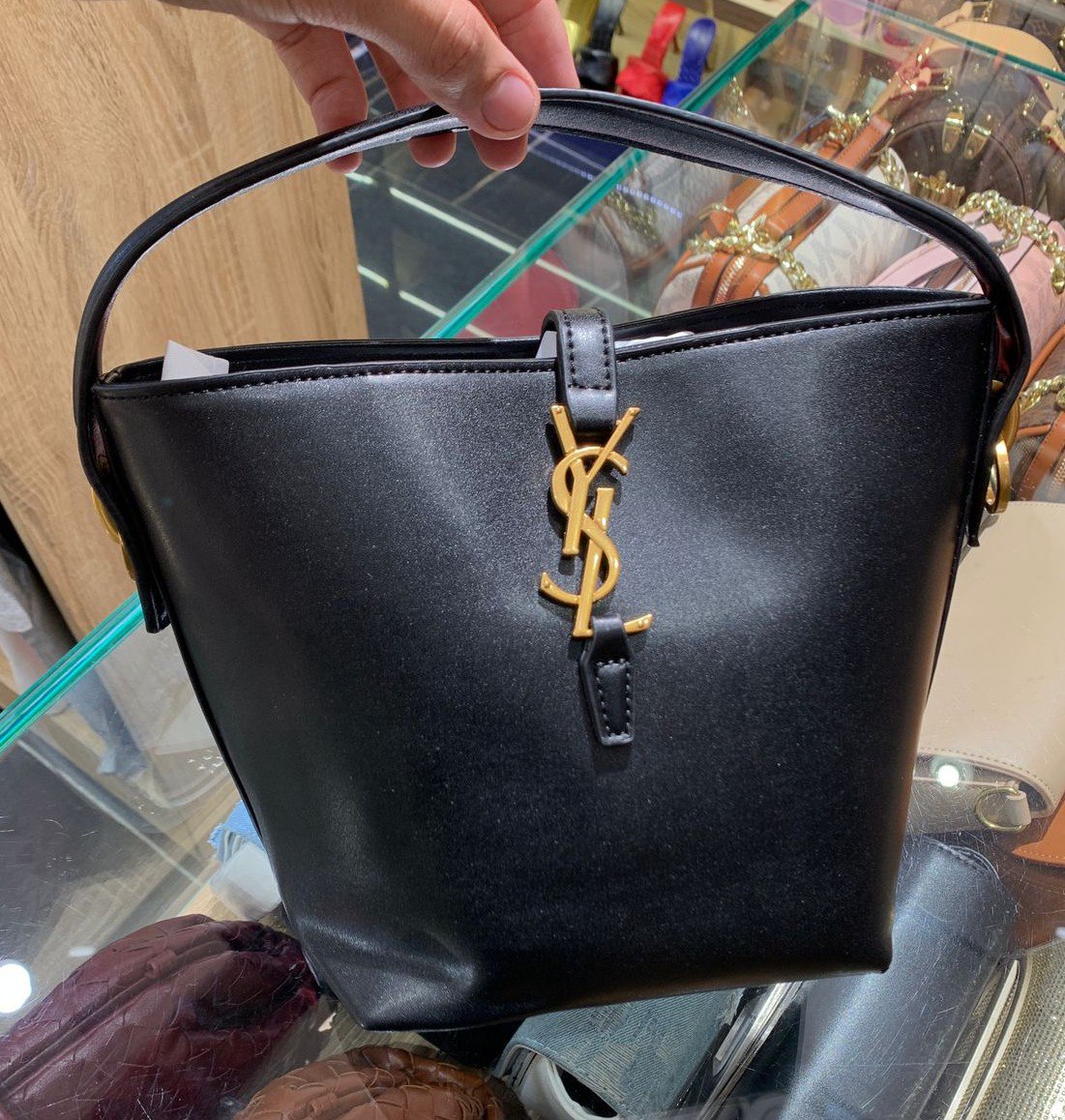 YSL Le 37 petit brillant NOIR
