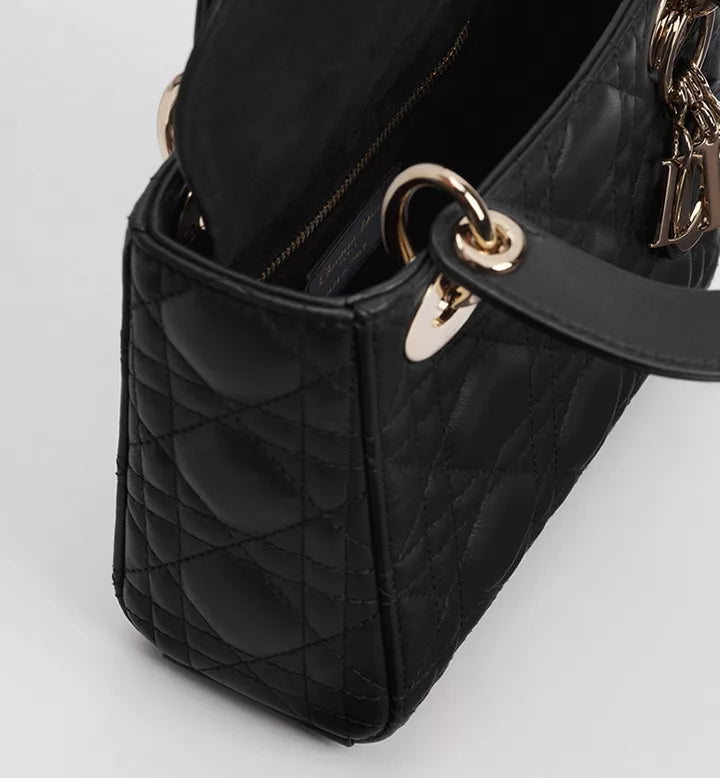 Sac Ladÿ Dior Mini
Cuir d'agneau Cannage noir