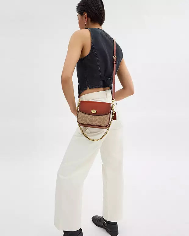 Co@ch Cassie Crossbody Bag 19 In Signature Canvas