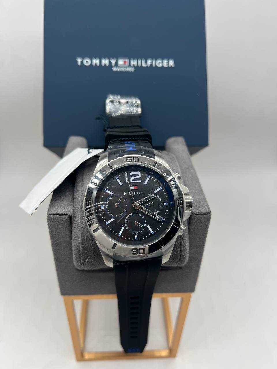 Montre TOMMY HILFIGER pour homme,1791143