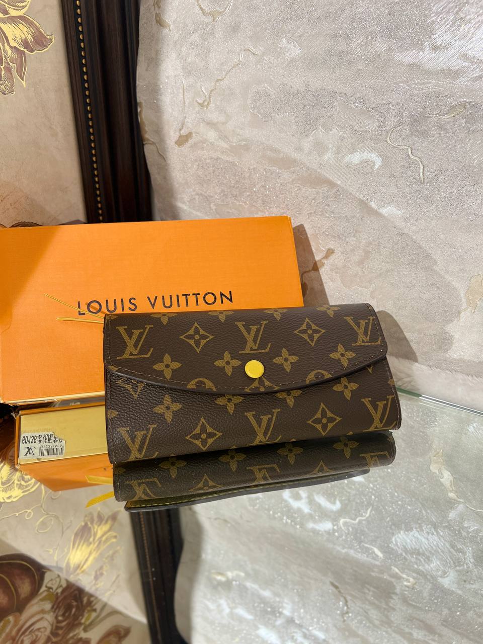 LV Portefeuille long Emilie Monogram Marron