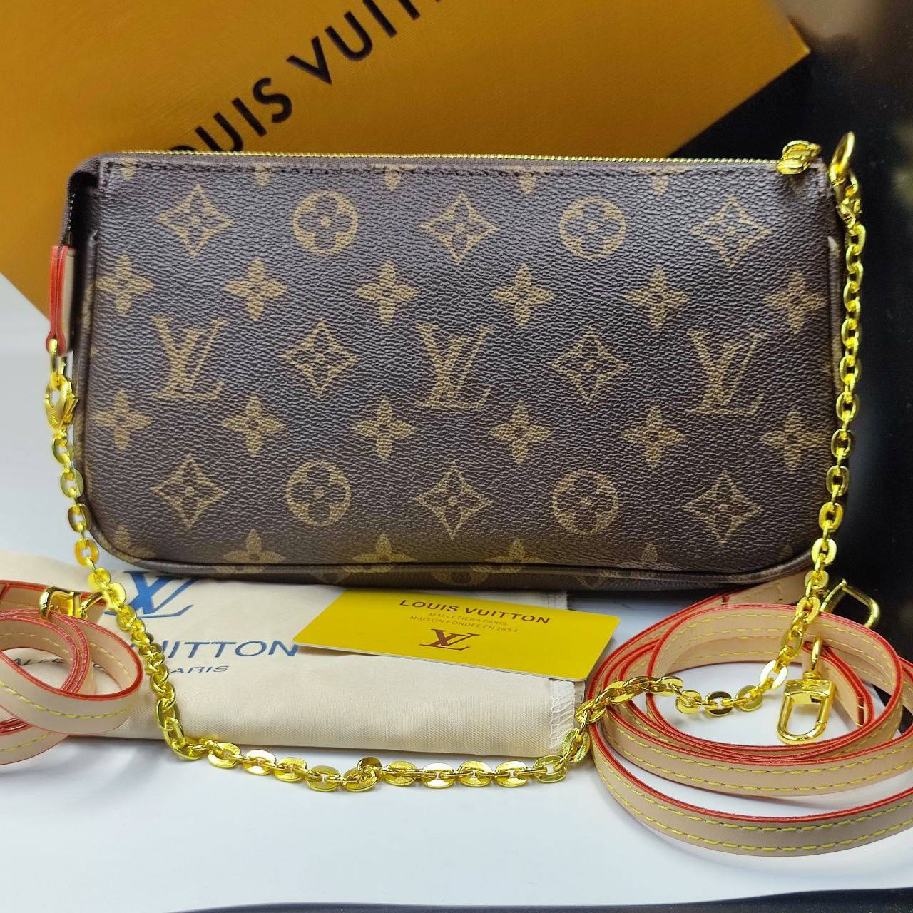 LV Pochette Accessoires