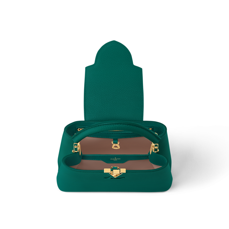 LV Sac Capucines BB