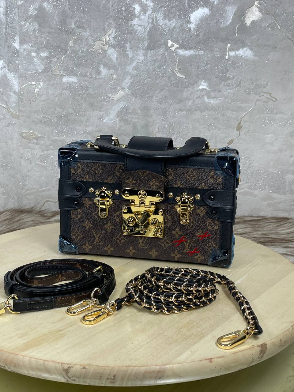 LV Sac Petite Malle