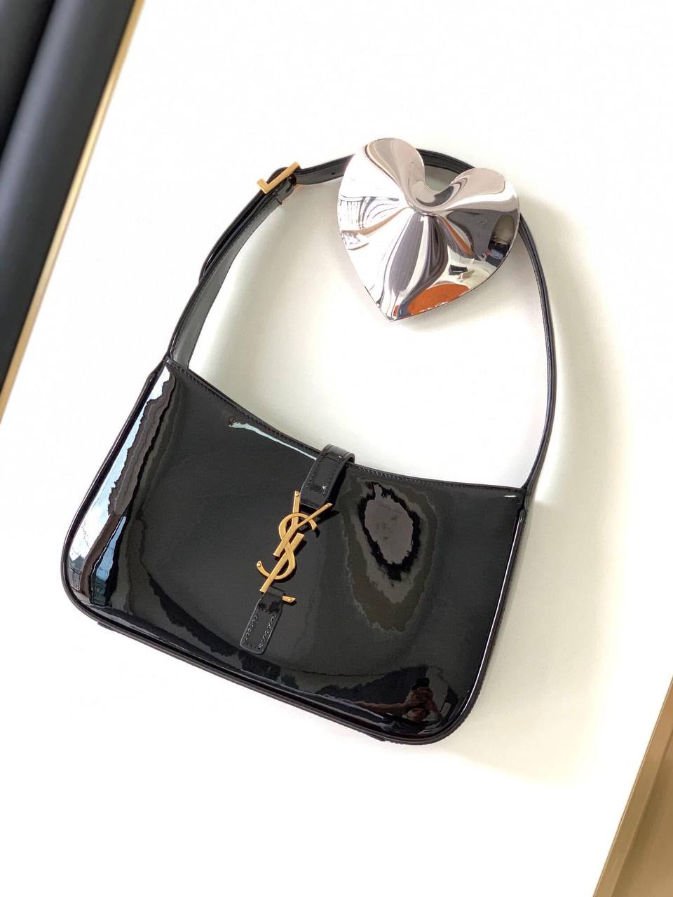 YSL le 5 à 7 verni