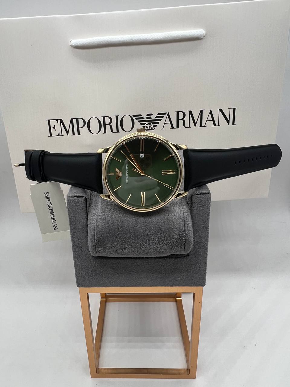 Emporio Armani Montre pour hommes