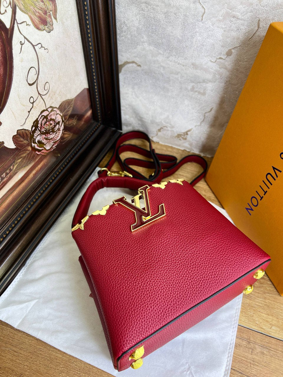 LV Sac Capucines BB