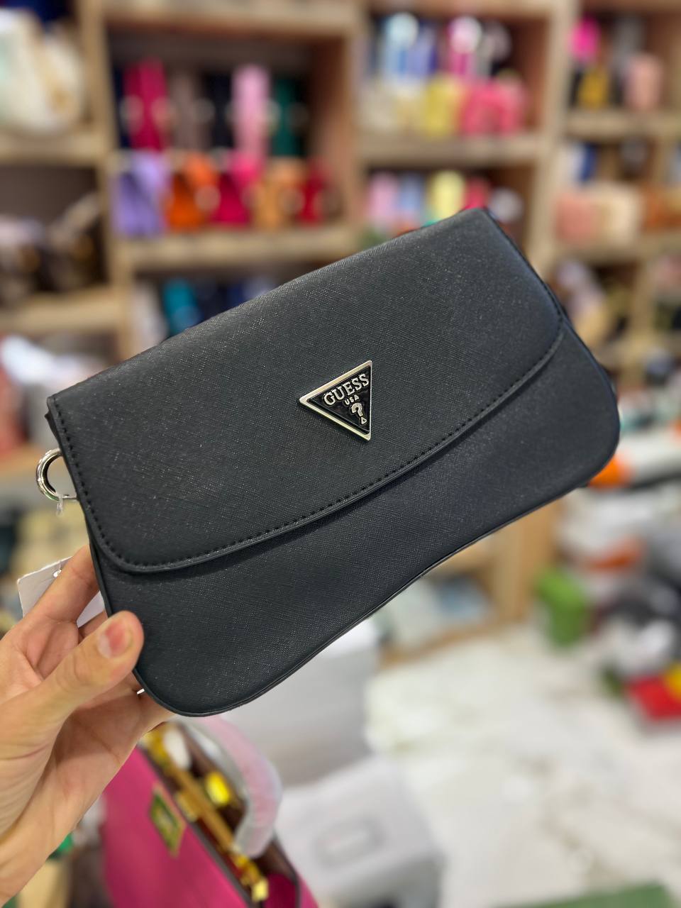 Gûess Sac a main Cordelia flap shoulder ba noir