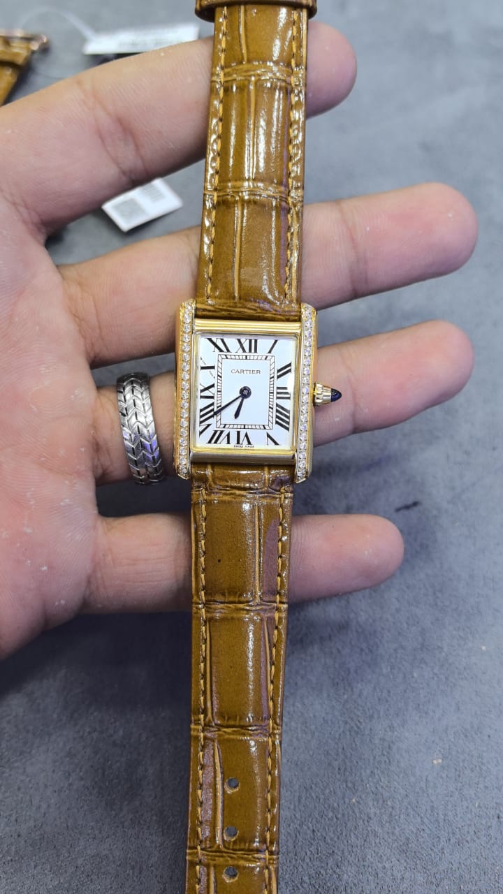 C@rtier Montre Tank Louis