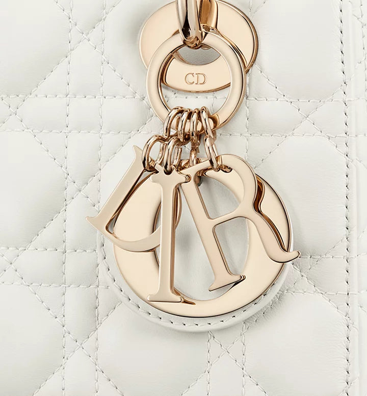 Sac Ladÿ Diôr My ABCDiôr Small
d'agneau Cannage couleur latte