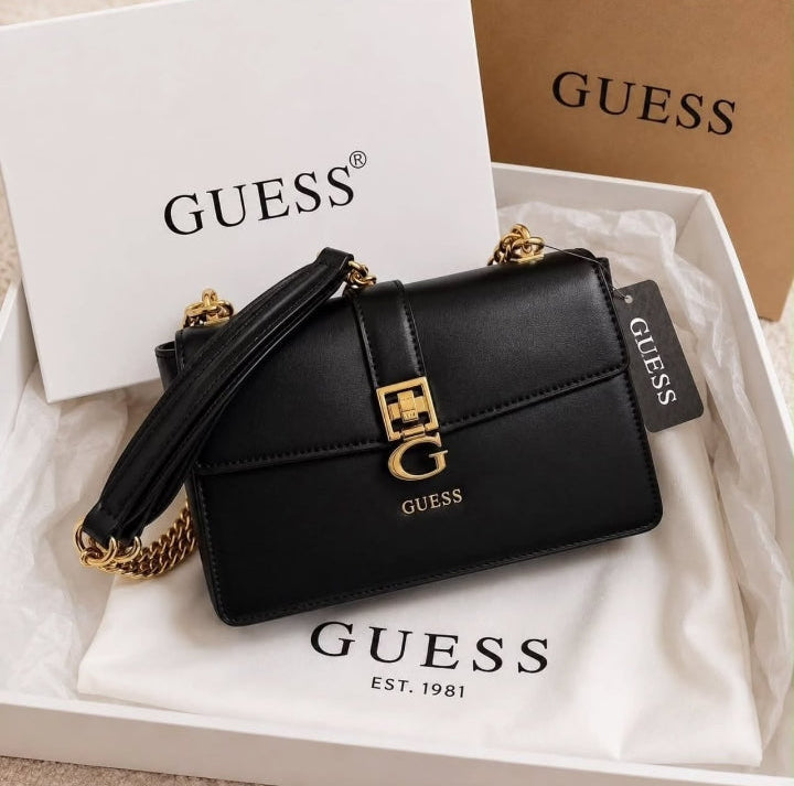 Sac Guess noir avec chaîne dorée