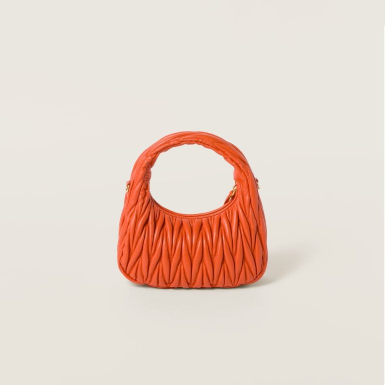 MIÛ MIÜ 
sac cabas Wander à design matelassé