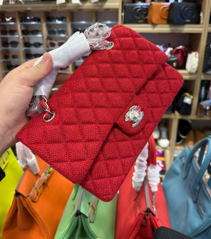 CH@NEL 
sac porté épaule Double Flap médium (2017-2018)