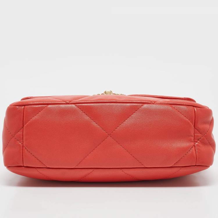 Ch@nel Sac à rabat matelassé orange Chanel 19