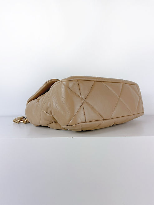 Ch@nel
Sac à main Chanel 19 
Camel