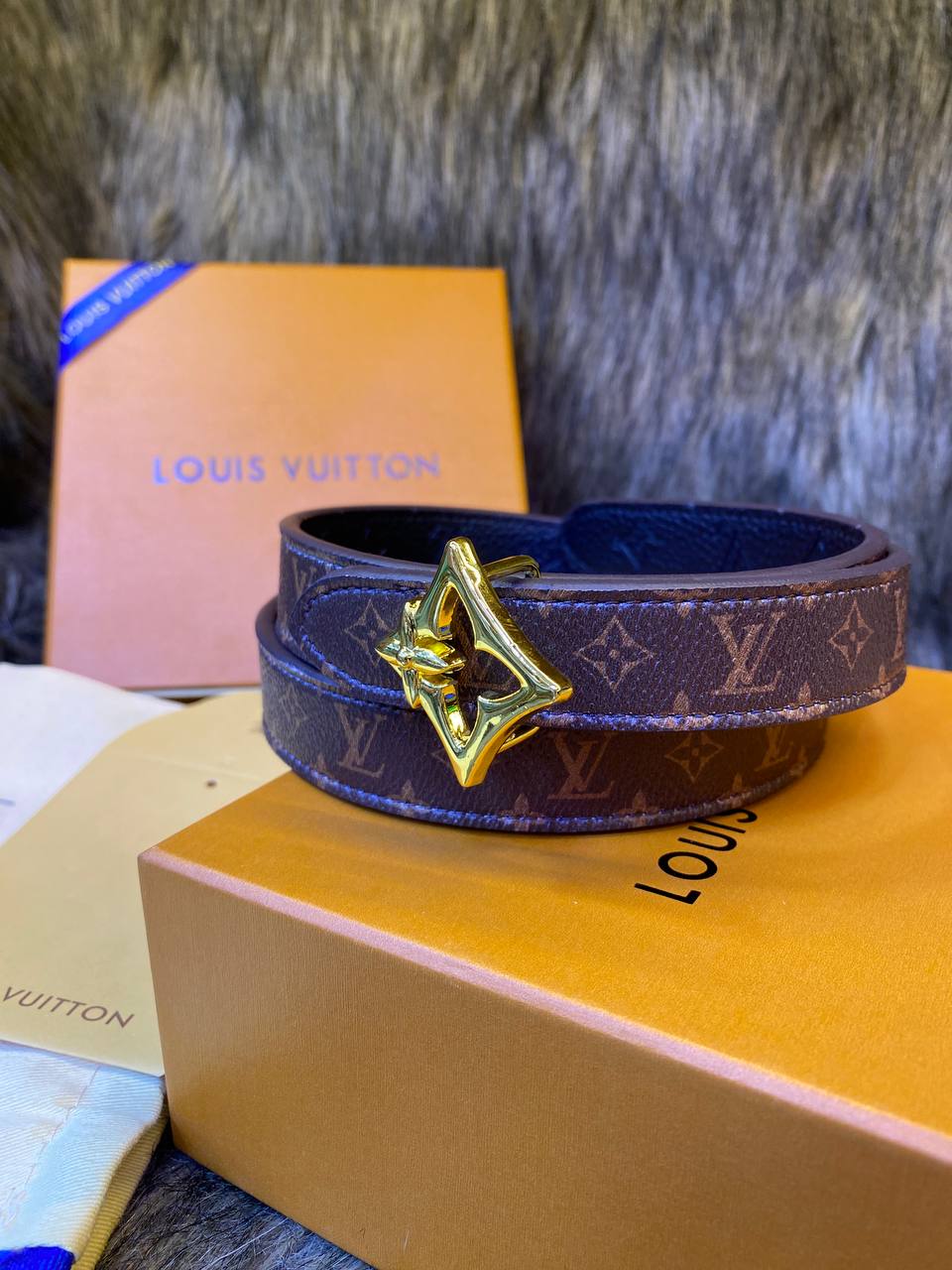 Ceinture LV Flowergram 30 mm réversible en cuir