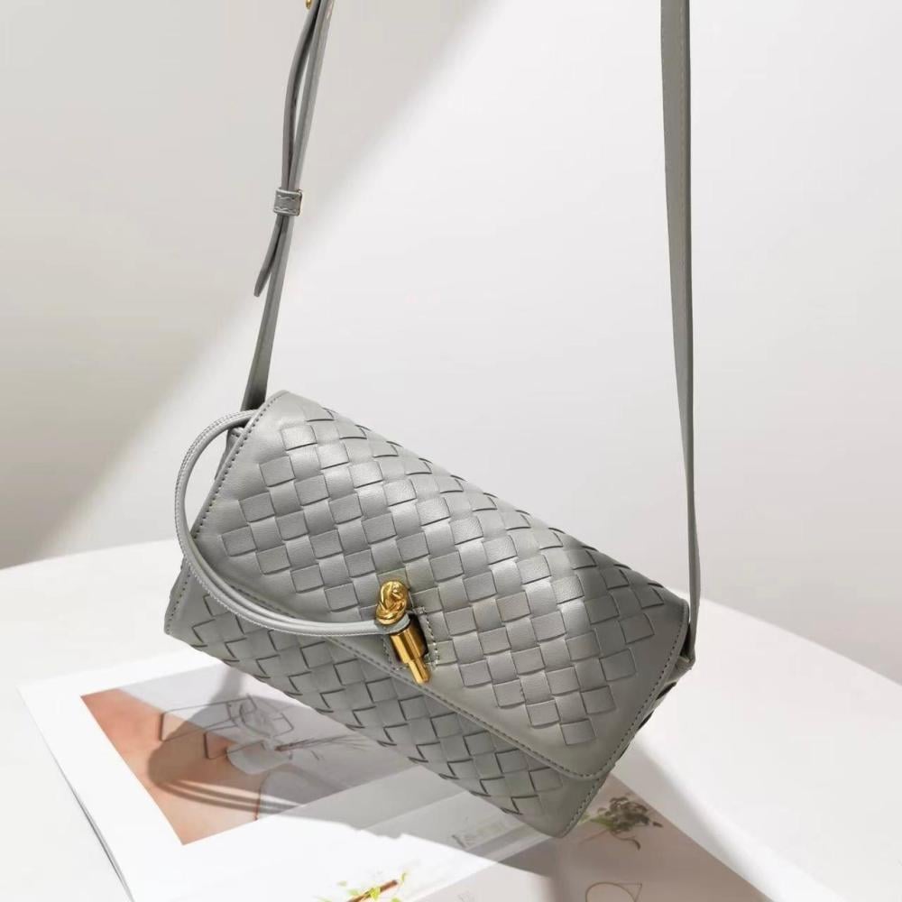SAC À BANDOULIÈRE À NŒUDS TRESSÉS DORINA