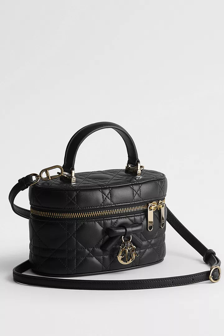 Dior Mini vanity
Cuir d'agneau Cannage noir