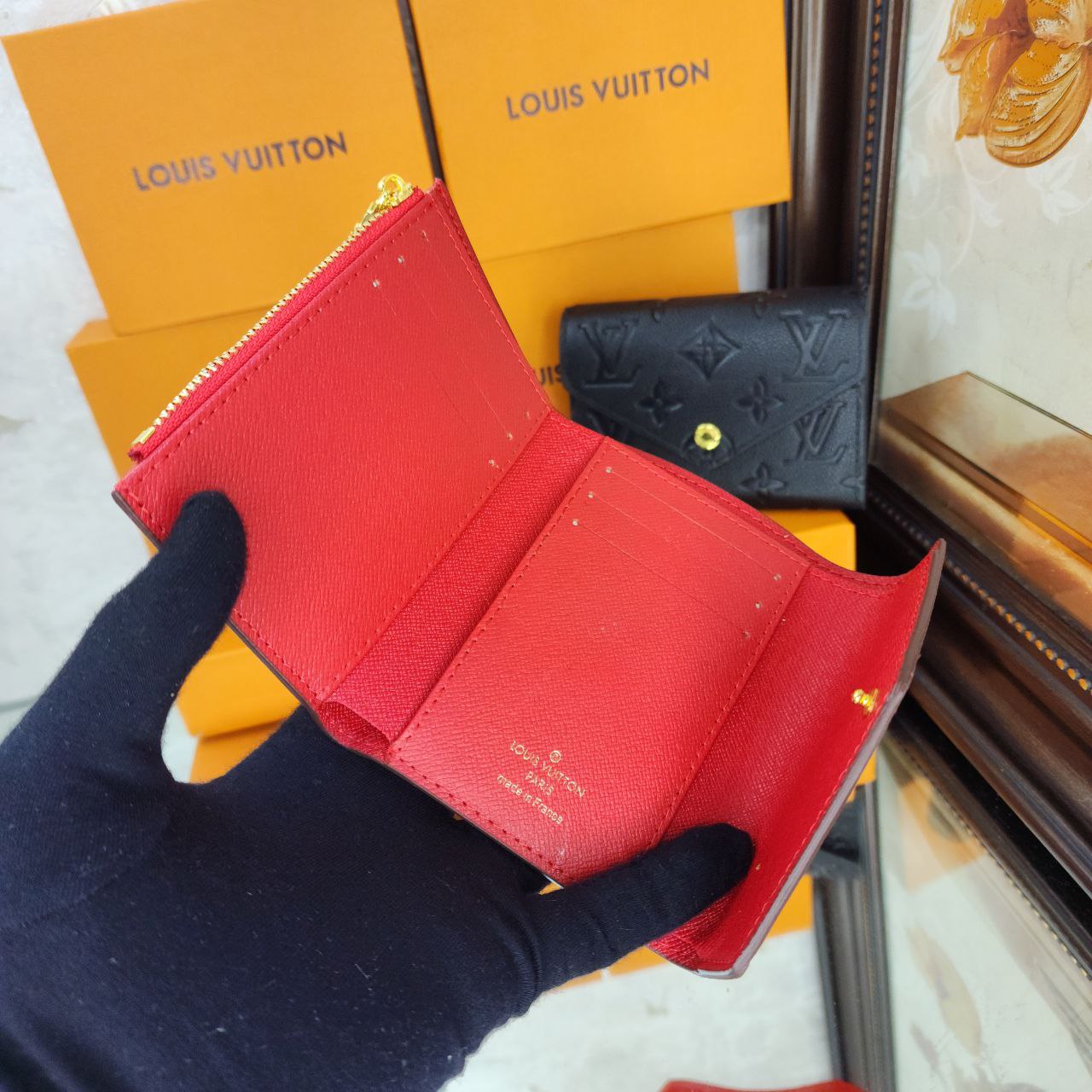 LV Cartera Victorine