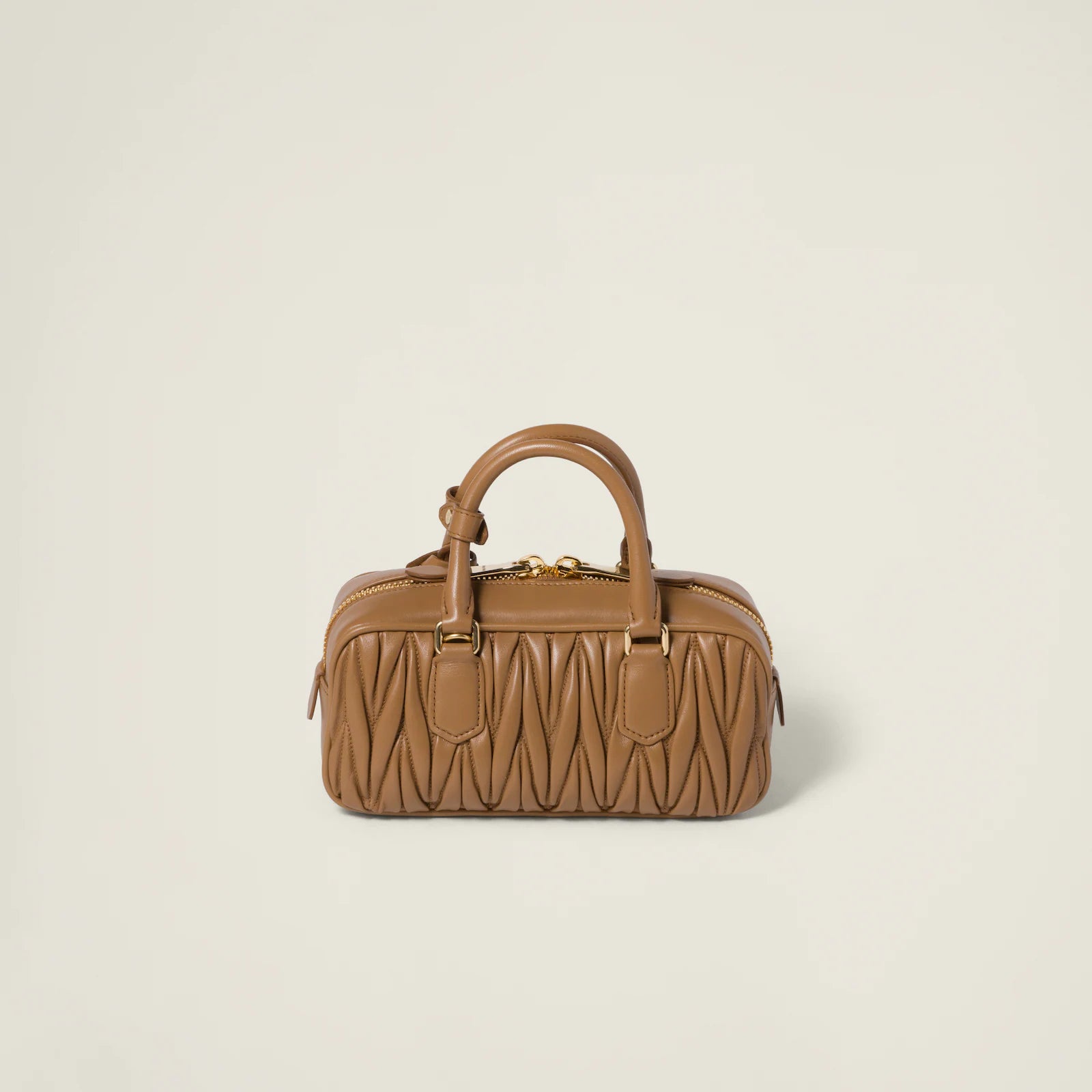 MIÛ MIÜ Sac Arcadie nappa matelassé