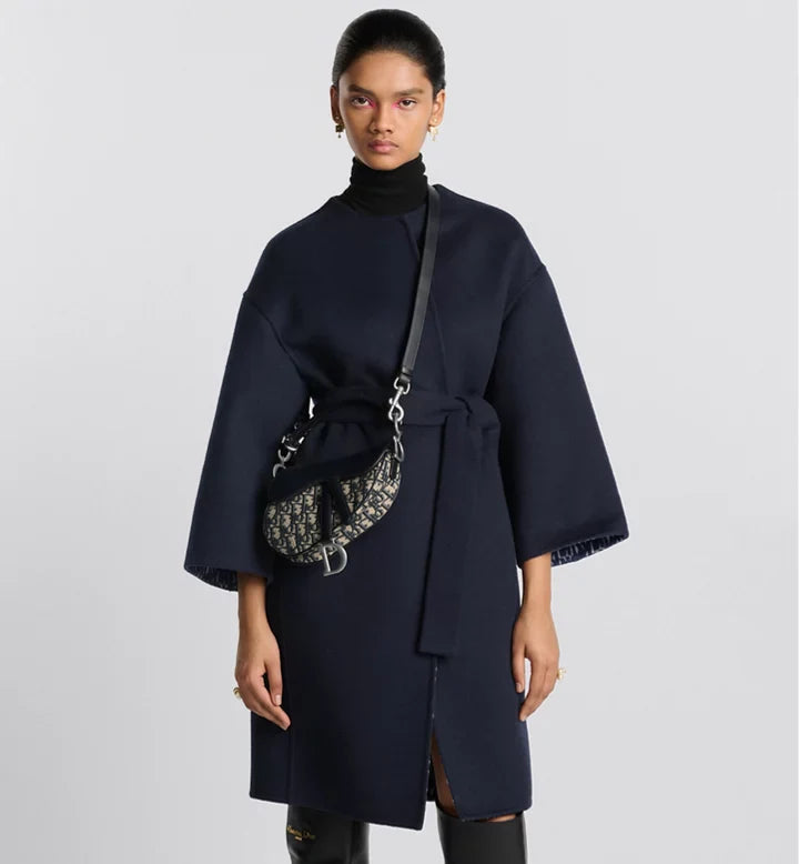 Sac Saddle Mini à bandoulière
Toile jacquard Diôr Oblique et cuir de veau lisse bleus