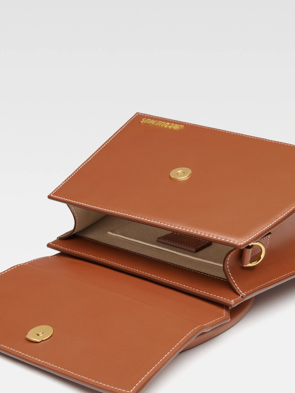 J@cquemus Grand sac à main signature.