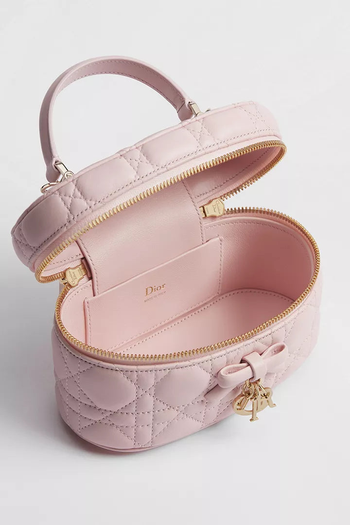 Dior Mini vanity
Cuir d'agneau Cannage rose Soupir