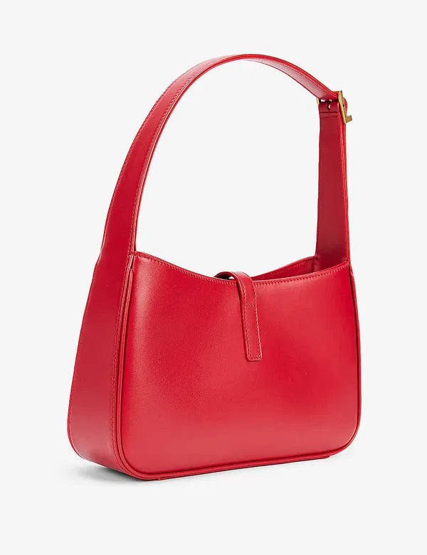 S@INT LAURENT
Le 5 à 7 Monogram Shoulder Bag